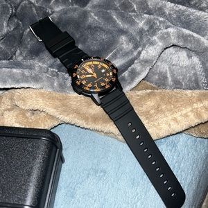 *BRAND NEW Swiss Army Watch for Men.